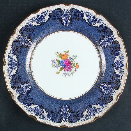 H2075 by Royal Doulton