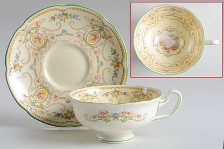 The Kendall Footed Cup & Saucer Set