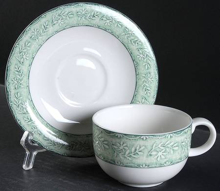 Linen Leaf Flat Cup & Saucer Set