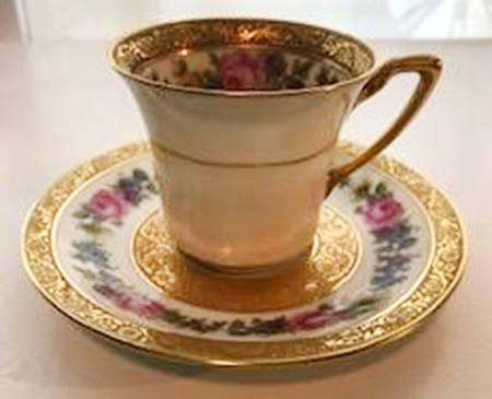 R1261 Demitasse Cup & Saucer Set