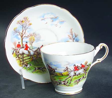 RE13 Footed Cup & Saucer Set