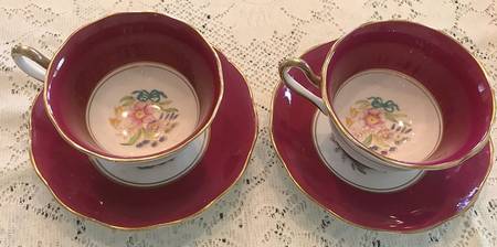 ROA103 Footed Cup & Saucer Set