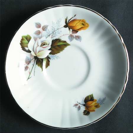 1527 Saucer