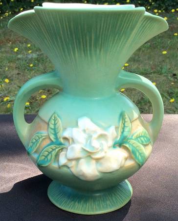 Gardenia Green 8" Flared, Handled, Footed Vase