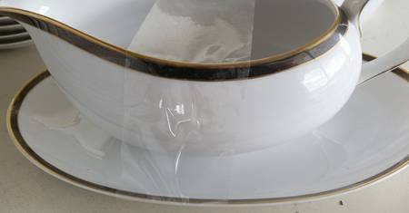 Richelieu Gravy Boat with Attached Underplate