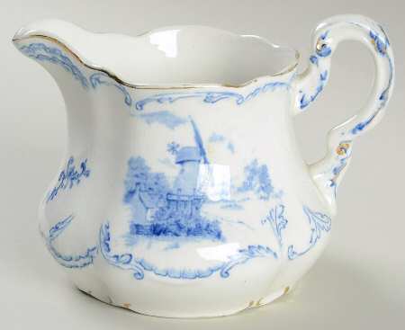 Delft Blue (Gold Trim) Creamer
