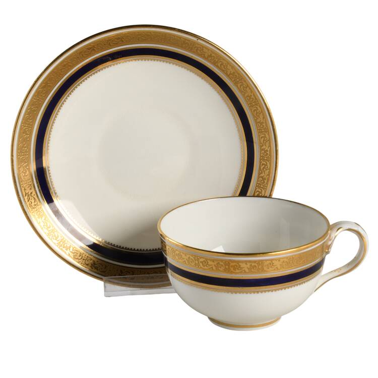 L6228 Footed Cup & Saucer Set