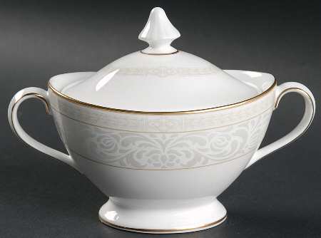 Gardenia Sugar Bowl & Lid