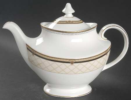 Baroness Teapot & Lid
