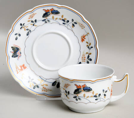 Papillons Flat Cup & Saucer Set