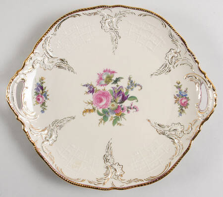 R1279 Handled Cake Plate