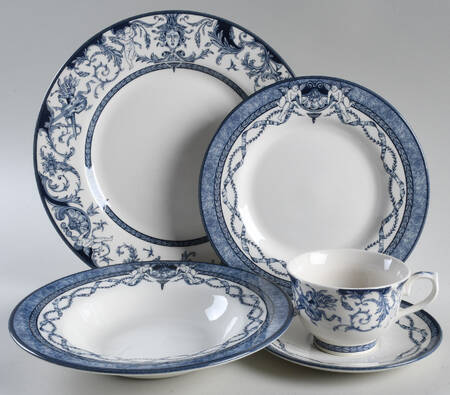 The Royal Palaces 5 Piece Place Setting