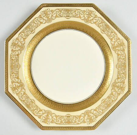F8393 Octagonal Luncheon Plate