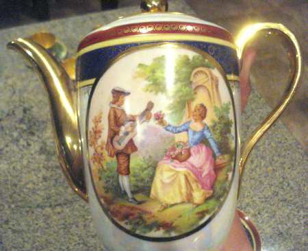 R1106 Coffee Pot & Lid