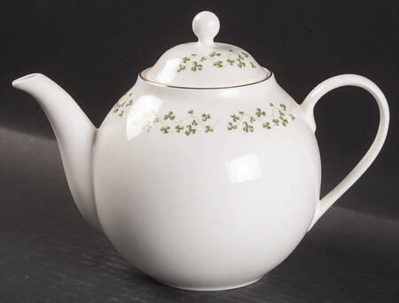 Shamrock Teapot & Lid by Royal Tara