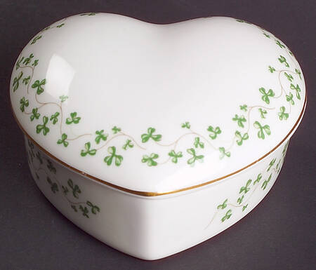 Shamrock Heart Shape Box & Lid