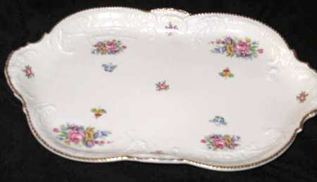 Minuet White (Sans Souci) 11" Oval Serving Platter