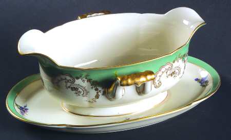 ROB297 Gravy Boat with Attached Underplate
