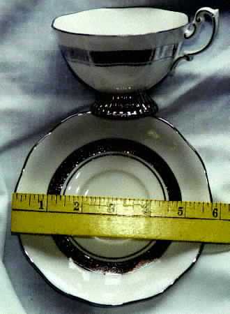 ROA112 Footed Cup & Saucer Set