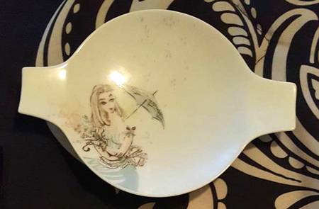 Galanterie 2 Slot Round Ashtray