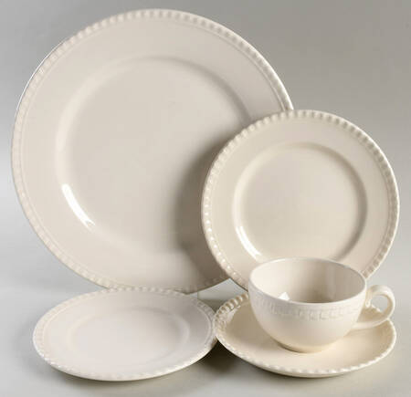 Portsmouth 40 Piece Estate Set