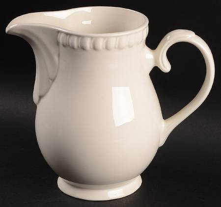 Portsmouth 74 Oz Pitcher