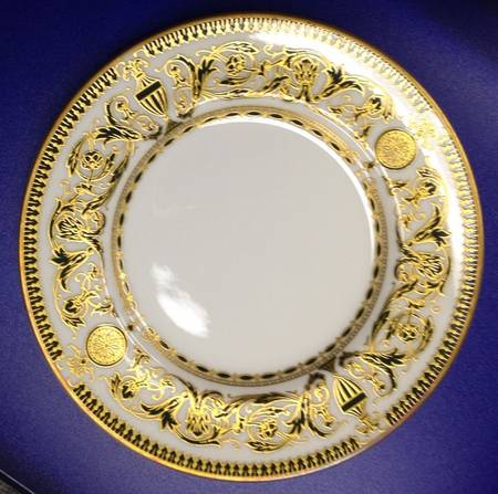 Windsor (Black & Gold) Dinner Plate
