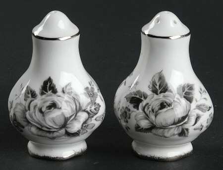Paradise Black Salt & Pepper Set