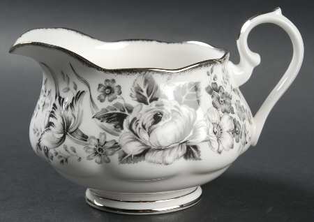 Paradise Black Gravy Boat