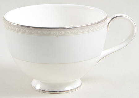 Anabel Footed Cup