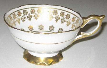RST77 Footed Cup