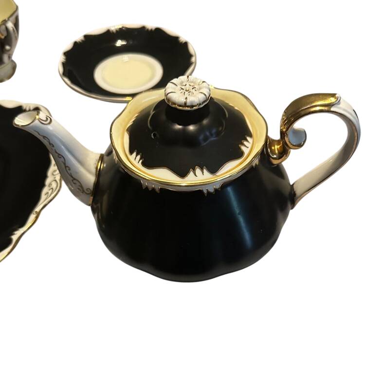 ROA115 Teapot & Lid
