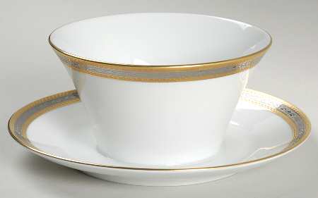 ROT202 Gravy Boat with Attached Underplate