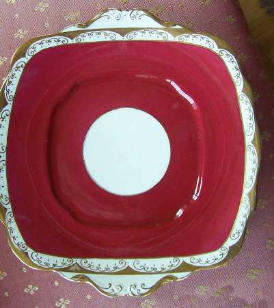 ROA116 Square Handled Cake Plate