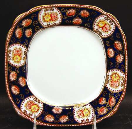 Roa118 (Scalloped) Square Salad Plate