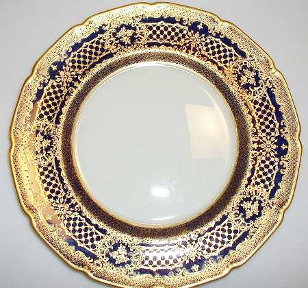 V287 by Royal Doulton