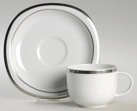 Suomi Platinum Flat Cup & Saucer Set