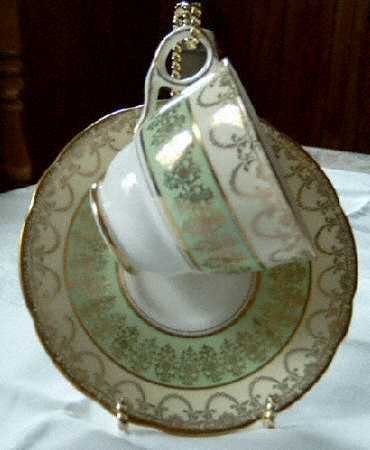 8178 Footed Cup & Saucer Set