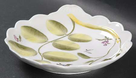 Blind Earl (Raised Design, Notrim) Shell Shaped Dish