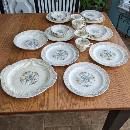 Floral Gold Handled Cake Plate