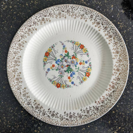 Floral Gold Luncheon Plate