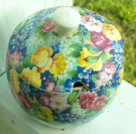 Julia (Post 1964, White Background, No Trim) Jam/Jelly & Lid