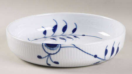 Mega Blue Fluted Small Round Oven-to-Table Baker