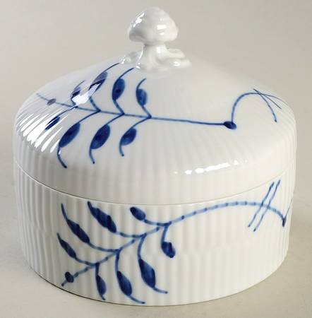 Mega Blue Fluted Bonbonniere