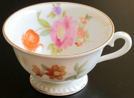 R1342 Footed Cup