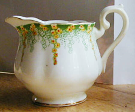 April Showers Creamer
