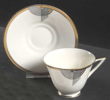 Tango Footed Cup & Saucer Set