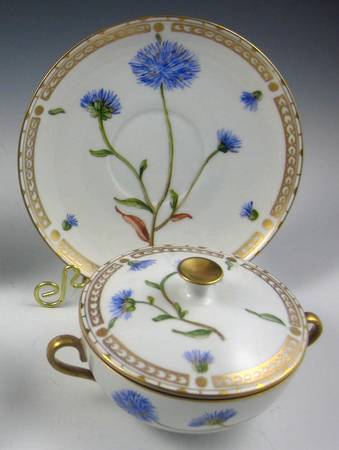 RCO20 Flat Cream Soup Bowl & Saucer Set with Lid