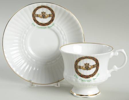 Claddagh Brooch Footed Cup & Saucer Set