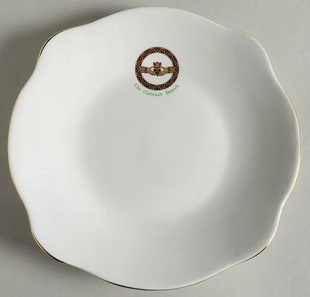 Claddagh Brooch Square Cake Plate